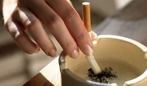 La Cluj-Napoca, patronii au pus pături la dispoziție fumătorilor să nu le fie frig