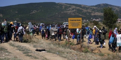 Ruta balcanică se închide definitiv, Serbia și Slovenia anunță măsuri restrictive la graniță