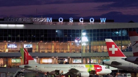 Rușii au expulzat urgent 138 de refugiați musulmani pe aeroportul din Moscova. I-au ținut închiși fără apă 22 de ore într-o cameră