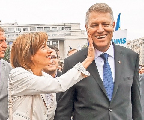 Iohannis și soția au cheltuit sume exorbitante pe deplasări și excursii externe