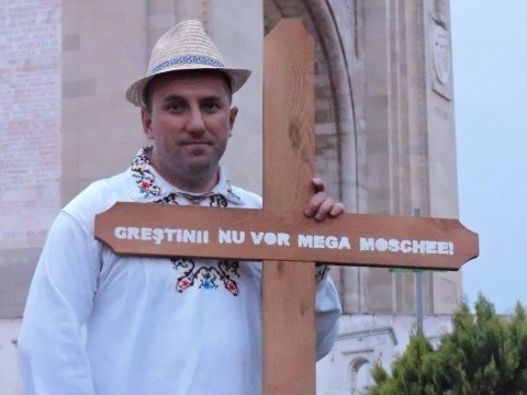 Azi începe procesul mega-moscheii din București. Berenghi apără Crucea la Tribunal