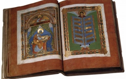 PNL cere demisia Ministrului Culturii care vrea să ofere Vaticanului proprietățile statului român: Biblioteca Batthyaneum și Codex Aureus