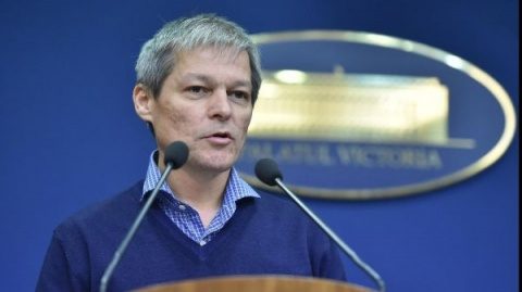 Cioloș vrea să dea 50.000 de euro românilor din Diaspora dacă se întorc acasă pentru a deschide o afacere