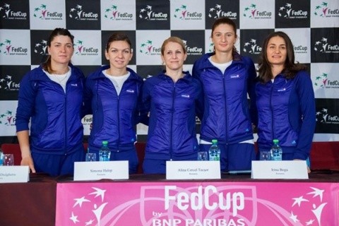 Antrenamente cu public pentru meciurile de tenis din play-off-ul Grupei Mondiale a FED Cup