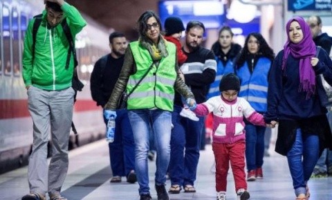 Trei români au agresat un imigrant afgan minor