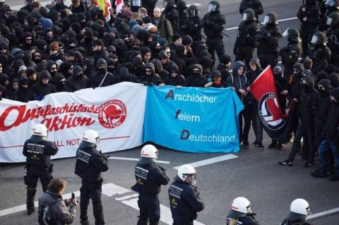 Extrema-dreaptă germană a lansat un manifest împotriva Islamului! Alternativa pentru Germania (AfD) „islamul nu aparține Germaniei”