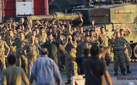 Cimitirul Trădătorilor turci, special pentru militarii puciști. Turcii vor blestema pe cei îngropați