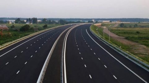 Se lucrează pe autostrada Câmpia Turzii-Gilău