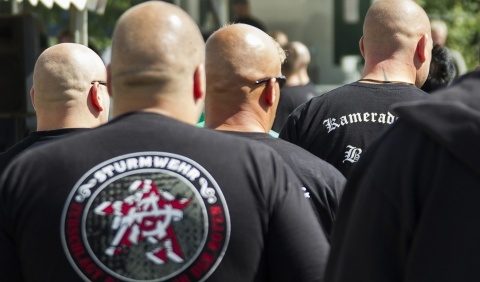 Orban a inițiat o vastă operaţiune contra unui grup neonazist, în Ungaria. 12 suspecţi neonazi arestaţi