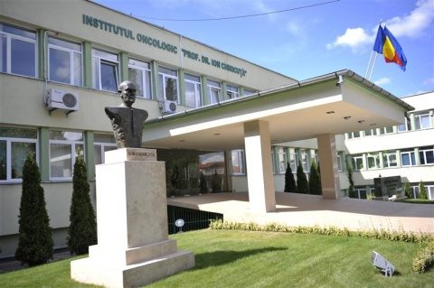 Parking în curtea spitalului de Oncologie din Cluj-Napoca