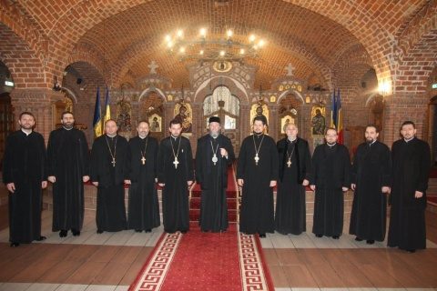 Preasfinţitul Episcop Iustin: „Între preoţi şi profesorii de religie trebuie să existe o colaborare deosebită”