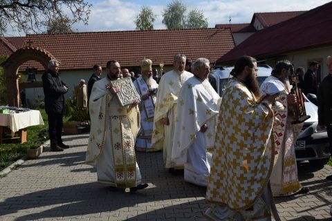 Hramul mănăstirii clujene „Sfânta Cuvioasă Elisabeta”. ÎPS Andrei: „I-a fost dăruit darul facerii de minuni tămăduind mulți bolnavi”