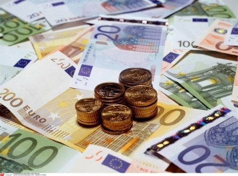 Un mit spulberat de statistică: ”Miticii” aduc bani mai mulți la buget decât ardelenii