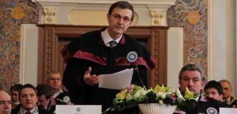 Preşedintele Academiei Române, Ioan-Aurel Pop: proiectele de lege ale învăţământului nu aduc vreo „perspectivă clară” de îmbunătăţire a domeniului, aflându-se „într-o fundătură”