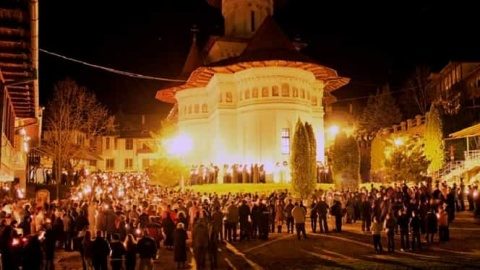Ultimul tren către Libertate – Adevărat a Înviat!
