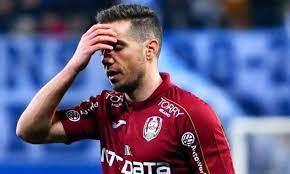 Antrenorul echipei de fotbal CFR Cluj, Marius Şumudică: mijlocaşul Alexandru Chipciu nu mai face parte din lotul formaţiei sale după un conflict al acestuia cu un alt jucător