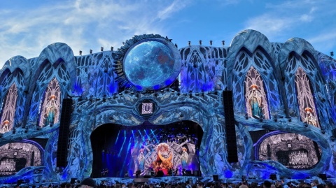 Untold 2021 și ciudățeniile sale în viziunea poetului clujean Sorin Grecu