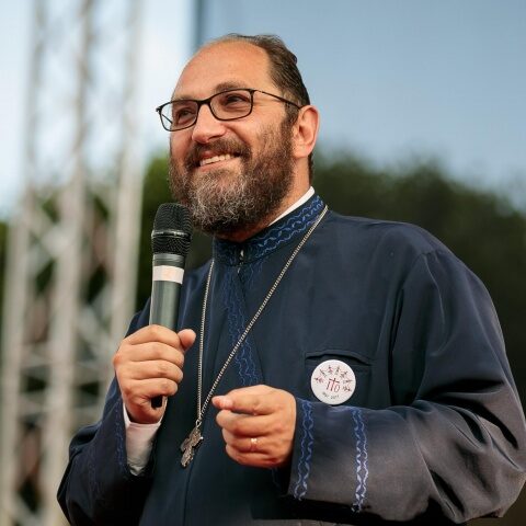 Pr. Constantin Necula: Eu cred fundamental că ţara, dacă duce lipsă acum de ceva, e de meseriaşi