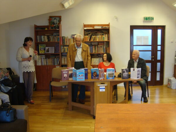 La cenaclul „Al.Florin Țene, medalion literar – Toamna bucuriei noastre“
