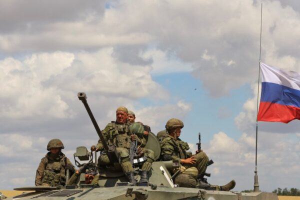 Frontul de Est și de Sud s-a stabilizat în Ucraina. Soldații ruși opresc contraofensiva ucraineană cu pierderi grele