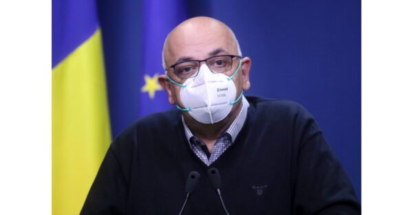Raed Arafat decorat de Klaus Iohannis, cu Ordinul național „Steaua României” în grad de „Cavaler” pentru lupta anticovid și vaccinare