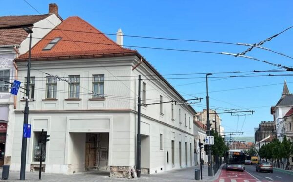 Colecția de Istorie a Farmaciei (Casa Hintz) se deschide curând