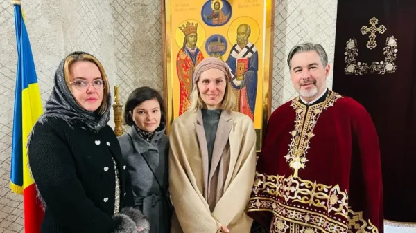 Viena: Regizoarea Yelena Popovic s-a rugat împreună cu românii din comunitatea „Sf. Ștefan cel Mare”
