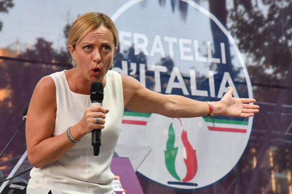 Giorgia Meloni pledează pentru o ‘închidere a frontierelor externe ale UE’ în faţa migraţiei