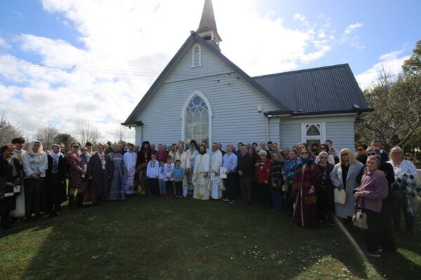 A fost sfinţită biserica Sf. Gheorghe din Hamilton, Noua Zeelandă. Ortodoxia română a ajuns la capătul lumii
