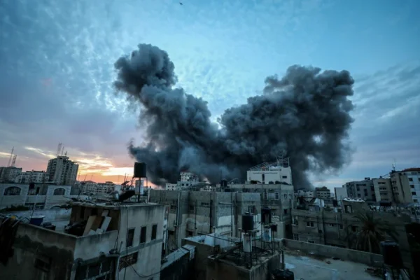 Armata israeliană face zob teritoriul controlat de Hamas: imagini filmate în Gaza