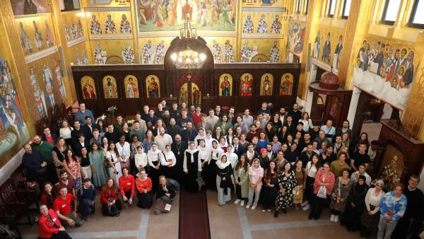 Întâlnirea tinerilor ortodocși din Franța: Ei sunt prezentul și viitorul Bisericii. Ortodoxia română cucerește inimi franceze