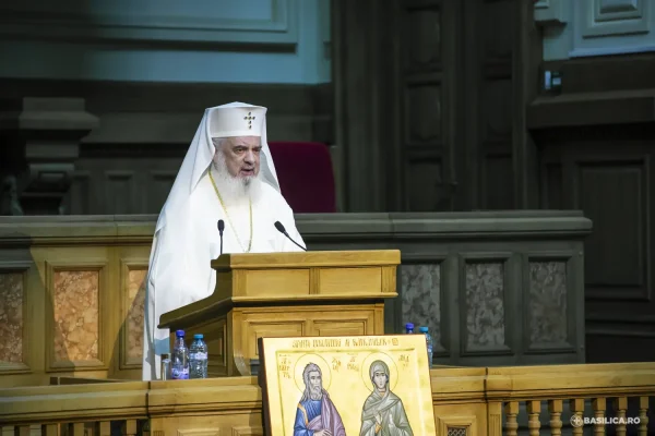 Patriarhul Daniel, mesaj la 30 de ani de la înființarea Grupului de Rugăciune din Parlament: Mărturie creștină și responsabilitate socială…Legea strămoșească
