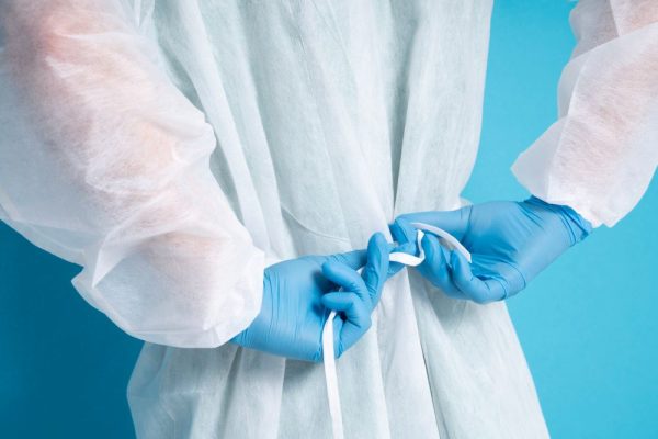 Cum trebuie să se pregătească un chirurg de operație? Iată 7 elemente ce nu trebuie să lipsească