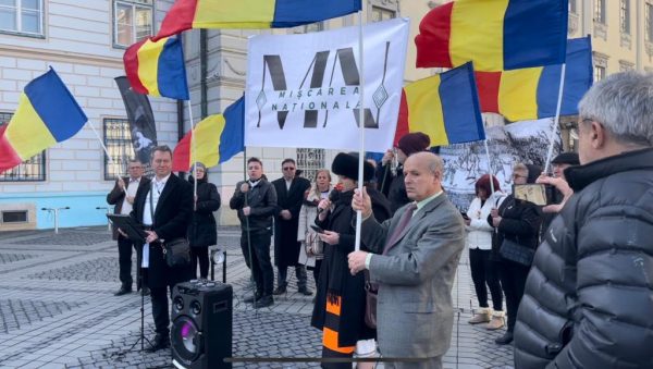 Comunicat: campania de strângere a semnăturilor pentru introducerea Istoriei Românilor, ca obiect de studiu distinct în cadrul programei liceale