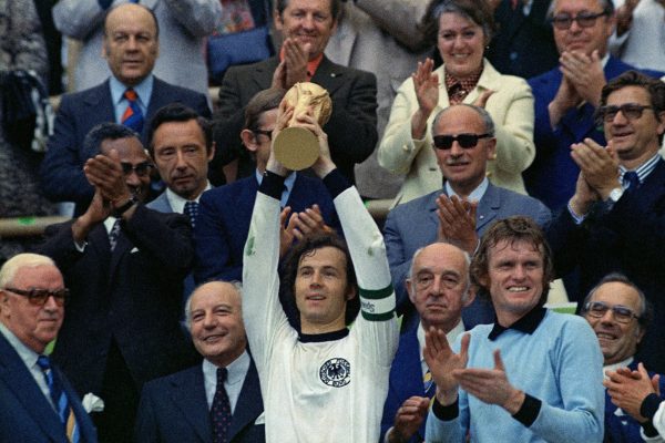 Legenda fotbalului german, Franz Beckenbauer, a murit