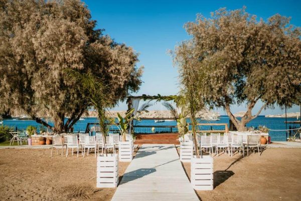 Nunta pe Nisip – Top 5 Factori Importanți de care să ții cont atunci când optezi pentru o nuntă de Vis la Plajă