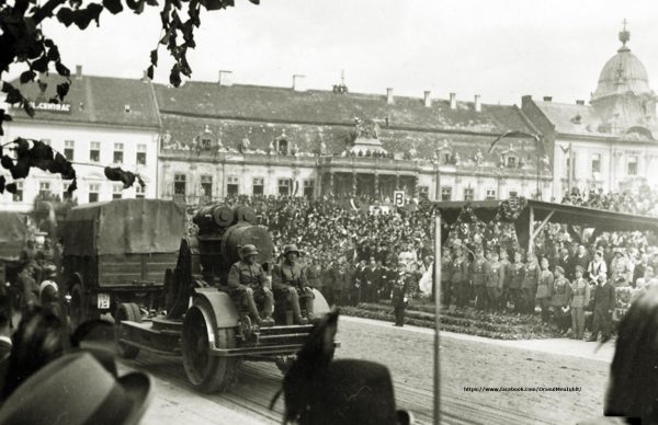 Vezi imagini inedite cu Clujul ocupat de hortyști în toamna lui 1940