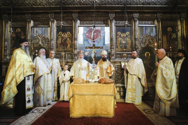 Episcopul Nicolae Ivan, Mitropolitul Bartolomeu Anania și Prof. Dr. Nicolae Miu, pomeniți la Catedrala Mitropolitană din Cluj-Napoca