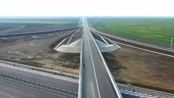 Pe autostradă spre Europa: Drumul dintre Biharia şi frontiera cu Ungaria, aproape finalizat