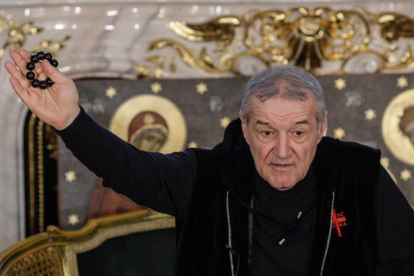 Gigi Becali înființează Partidul Noua Gardă-Creștin Democrată. Vrea să se implice în alegerile prezidențiale din 2024