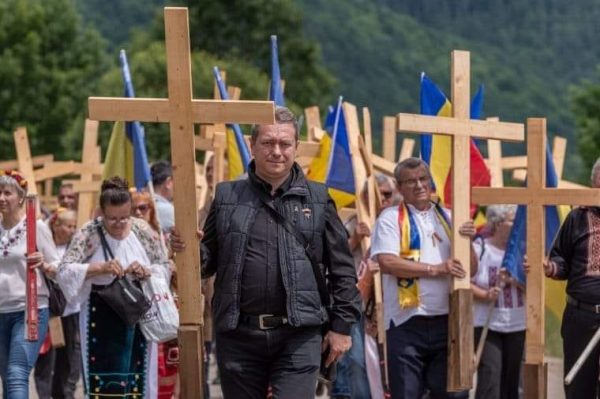 Biruința Crucii!