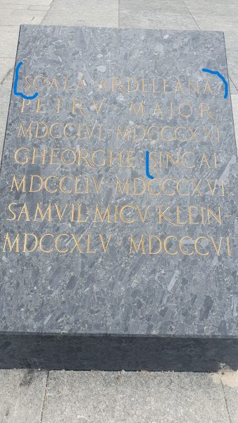 Au apărut diacriticile la numele inscripționate pe placa de la Grupul Statuar Școala Ardeleană