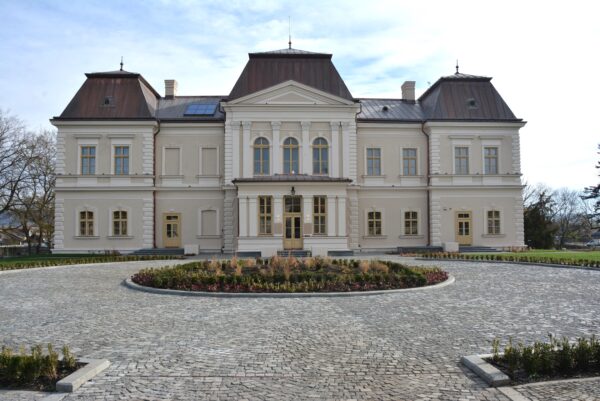 Castelul Bánffy din Răscruci își deschide porțile timp de o săptămână. Clujenii îl pot vizita gratuit