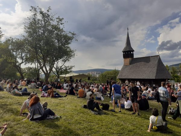 Ziua Satului Românesc: Un îndemn la redescoperirea unui mod de a trăi și înțelege viața. Să ne întoarcem la rădăcini