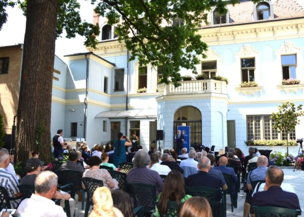 Inaugurarea grădinii Academiei Române – Filiala Cluj-Napoca. Prima grădină academică din oraș