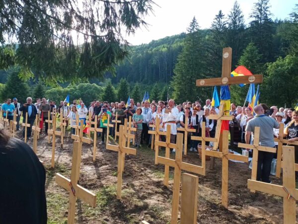 Cu sufletul și brațele noastre, am fost în tranșeele luptelor de pe Valea Uzului