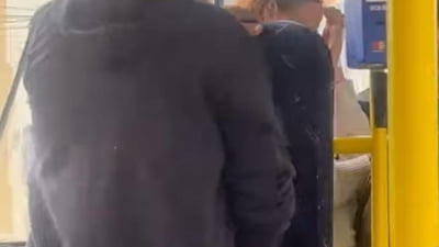 Alertă! Bărbat surprins în ipostaze indecente într-un mijloc de transport public la Cluj-Napoca
