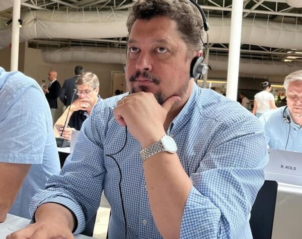 Delegaţia AUR din Parlamentul European s-a poziţionat împotriva unei rezoluţii privind „necesitatea ca UE să sprijine Ucraina continuu”