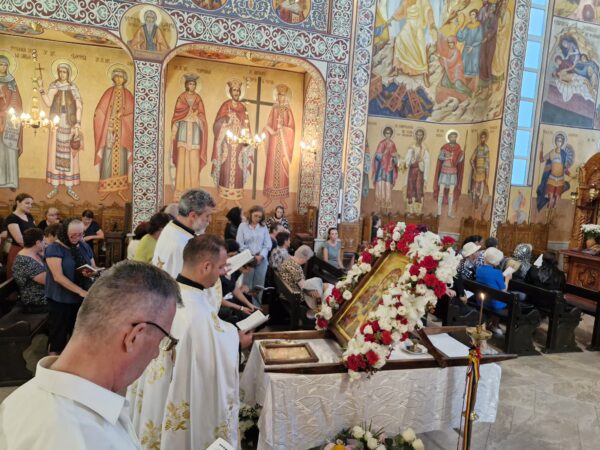 Prohodul Maicii Domnului a răsunat în bisericile ortodoxe clujene