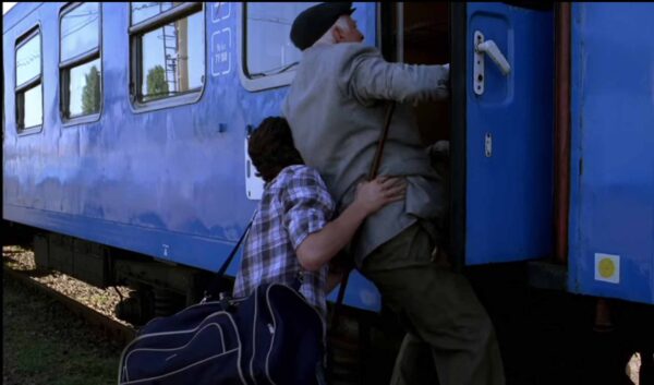 Hoț de telefoane prins în așa-zisul ”tren al foamei” din comunism Iași – Cluj